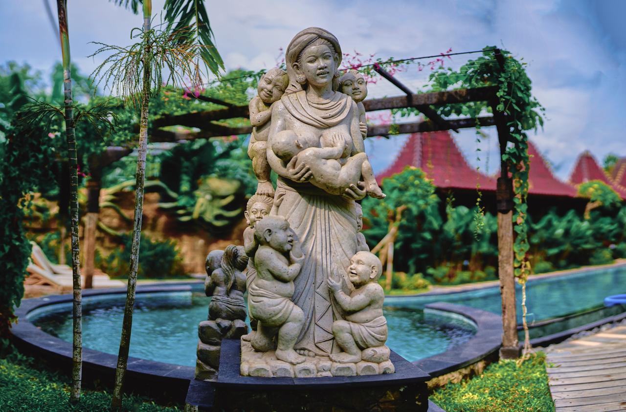 हॉलिडे पार्क The Garden 4*